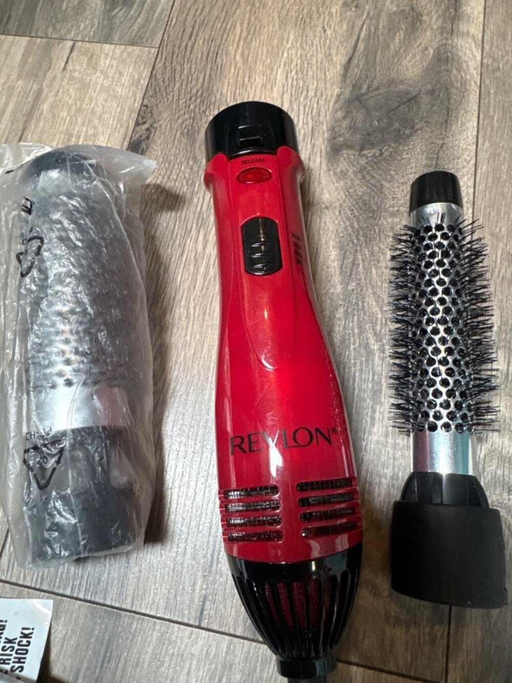Revlon RV440 1200W Hot Air Styler With 2 Interchangeable Brush Attachments